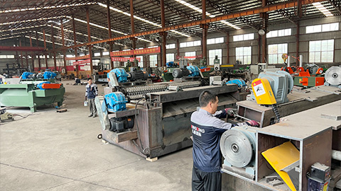 Небольшой трюк, который научит вас, как определить, подходит ли скорость одинарного и двойного ролика ротационной режущей машины?